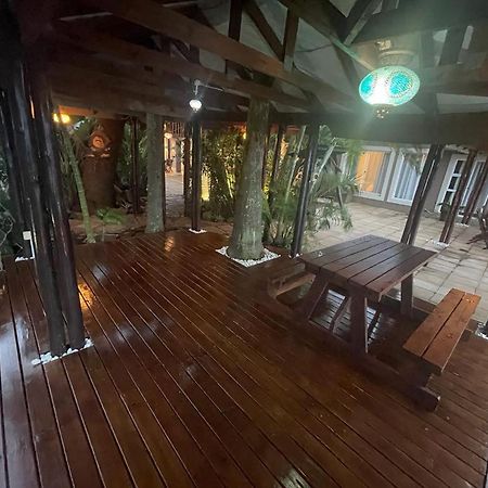 Illovo Beach House Amanzimtoti Bagian luar foto