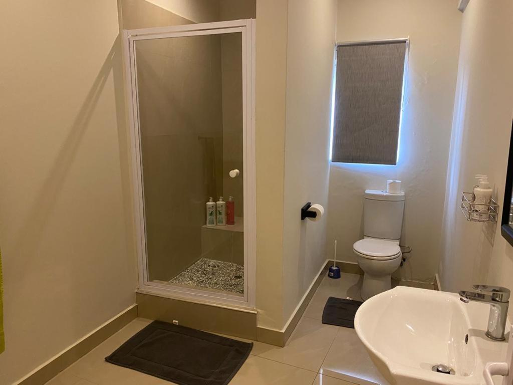 Illovo Beach House Amanzimtoti Bagian luar foto