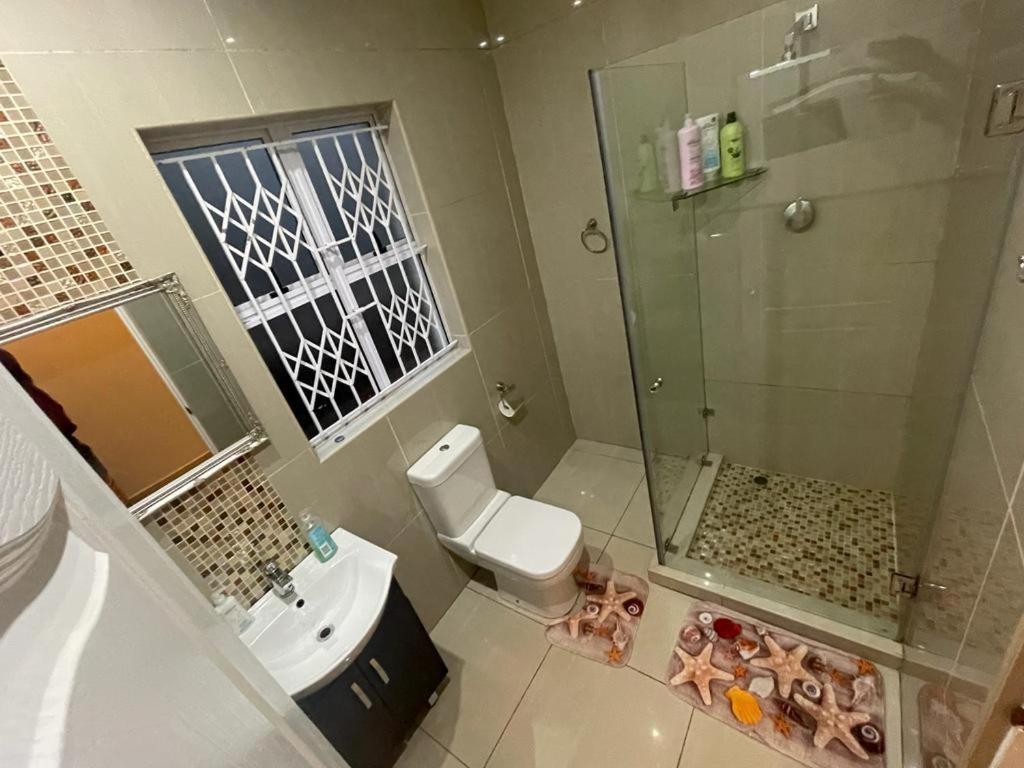 Illovo Beach House Amanzimtoti Bagian luar foto