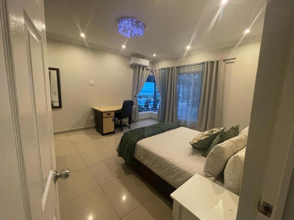 Illovo Beach House Amanzimtoti Bagian luar foto