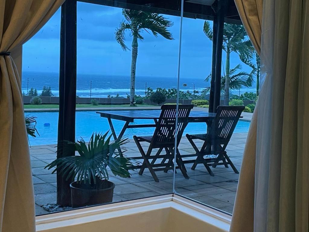 Illovo Beach House Amanzimtoti Bagian luar foto