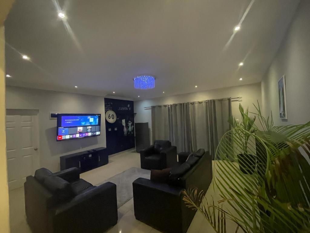 Illovo Beach House Amanzimtoti Bagian luar foto